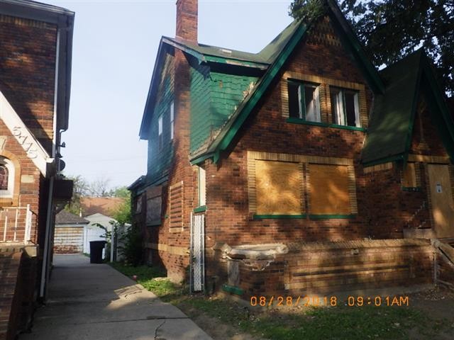 5785 Somerset side view.jpeg